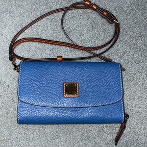 Dooney and Bourke Pebble Grain Clutch Wallet
